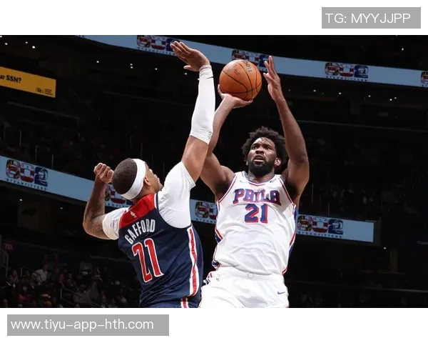 恩比德成为NBA历史上第三快达成25分5篮板5助攻的球员仅次于多尔夫谢伊斯和库里 恩比德成为NBA历史上第三快达成25分5篮板5助攻的球员仅次于多尔夫谢伊斯和库里