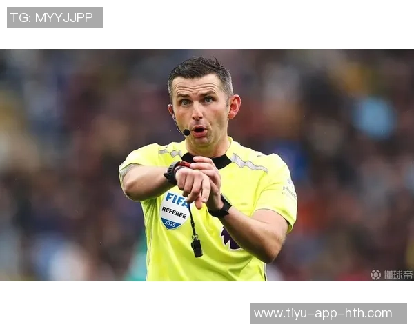 英超第9轮裁判安排揭晓泰勒执法曼联对布莱顿胡珀掌控利物浦比赛